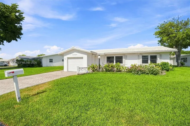 2-bedroom home at 1431 NW 85th Way, Plantation