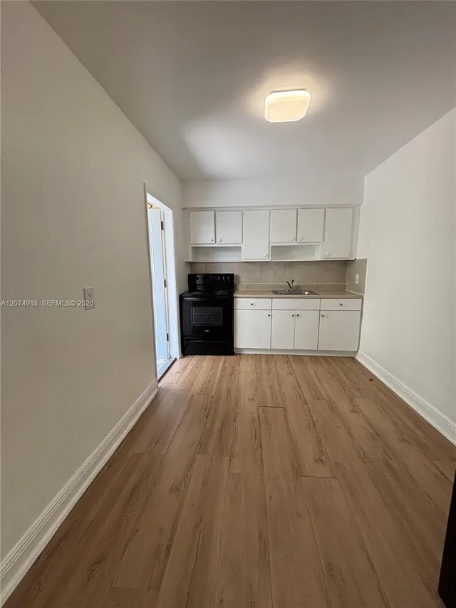 2-bedroom rental at 951 SW 5th Street #1, Miami