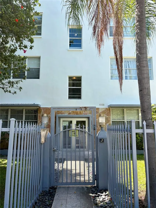 2-bedroom rental at 1358 Pennsylvania Avenue #301, Miami Beach