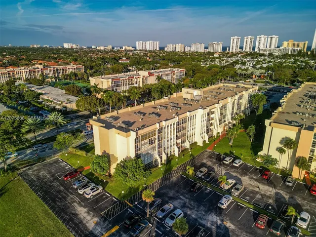 2-bedroom rental at 2000 Atlantic Shores Boulevard #407, Hallandale Beach