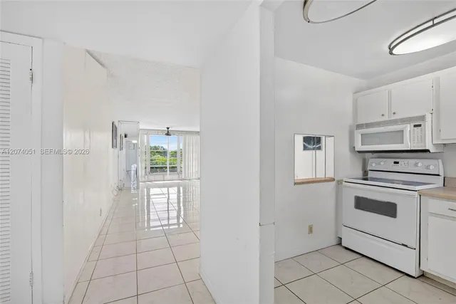 1-bedroom home at 2731 N Pine Island Road #205, Sunrise