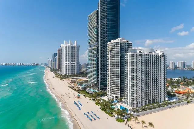1-bedroom home at 18683 Collins Avenue #2006, Sunny Isles Beach