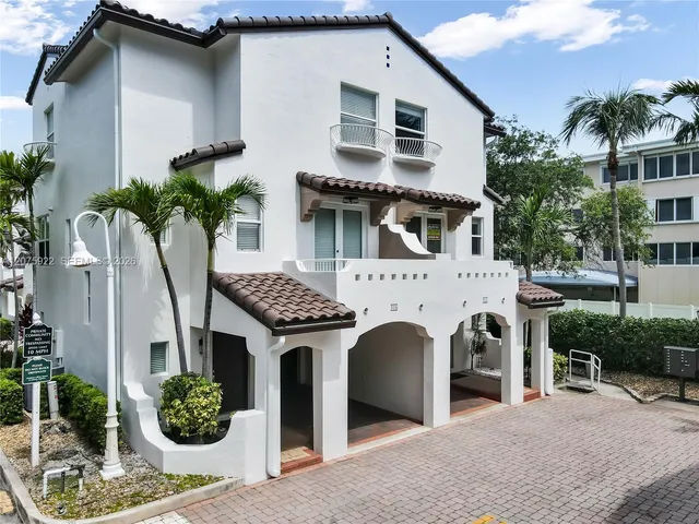 2-bedroom home at 2005 Ocean Walk Terrace, Lauderdale-By-The-Sea