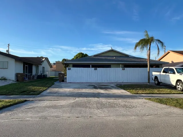 2-bedroom rental at 3211 SW 1ST Street, Deerfield Beach