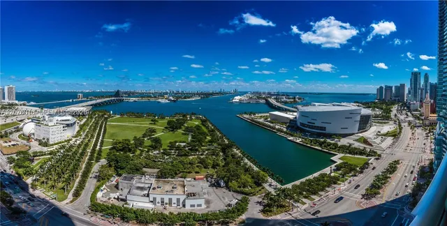 1-bedroom rental at 900 Biscayne Boulevard #2604, Miami