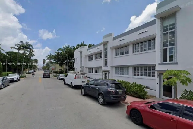 1-bedroom rental at 810 7th Street #106, Miami Beach