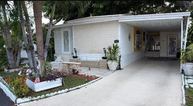 2-bedroom home at 107 Havenwood Drive, Pompano Beach