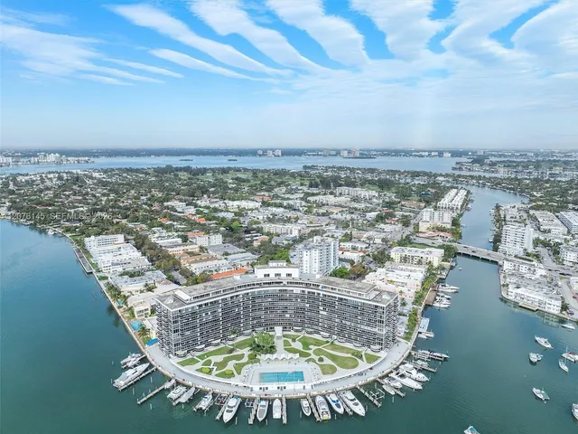 1-bedroom rental at 900 SW Bay Drive #617 & DS31, Miami Beach