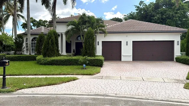 5-bedroom rental at 11190 Redhawk Street #-, Plantation