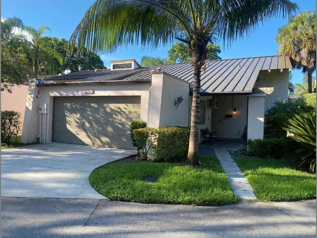 3-bedroom home at 3400 Spring Bluff Place, Lauderhill