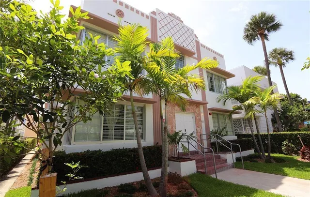 1-bedroom home at 811 JEFFERSON Avenue #102, Miami Beach