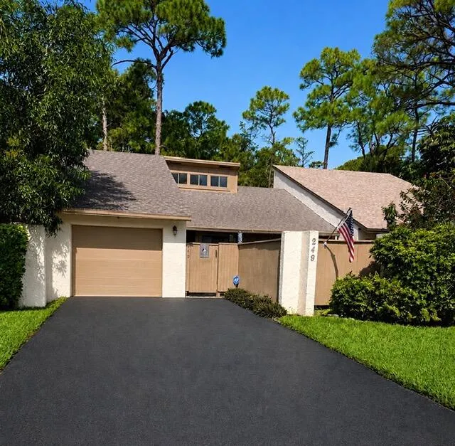 1-bedroom rental at 249 Pleasant Wood Drive, Wellington