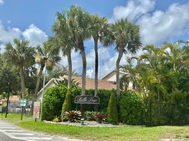 2-bedroom rental at 5320 Elmhurst Road #B, West Palm Beach