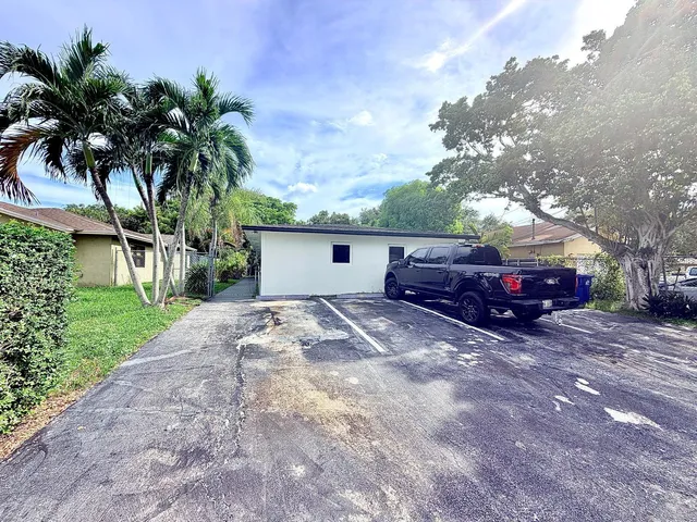 3-bedroom rental at 1132 NW 5TH Court #1, Fort Lauderdale