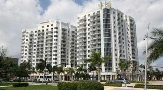 2-bedroom rental at 1830 Radius Drive, Hollywood