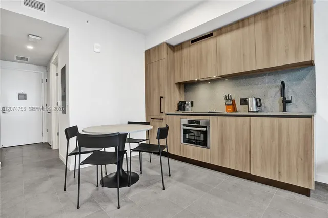 1-bedroom home at 121 NE 5th Street #2411, Miami