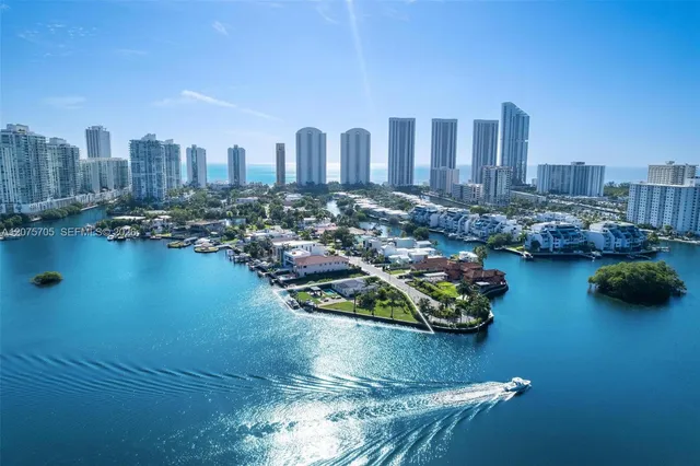 4-bedroom home at 333 Atlantic Avenue, Sunny Isles Beach
