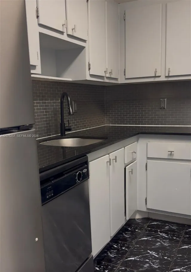 1-bedroom rental at 1300 NE Miami Gardens Drive #803E, Miami