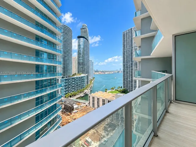 2-bedroom rental at 77 SE 5th Street #2206, Miami