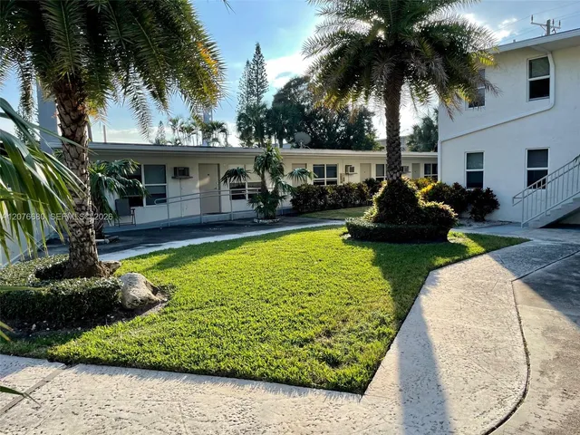 2-bedroom rental at 1077 SE 22nd Avenue #N8, Pompano Beach