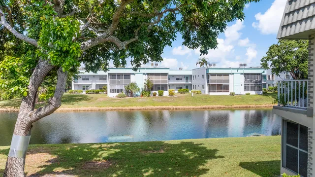 2-bedroom rental at 477 Monaco J, Delray Beach