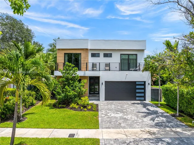 4-bedroom home at 1629 NE 4th Place, Fort Lauderdale