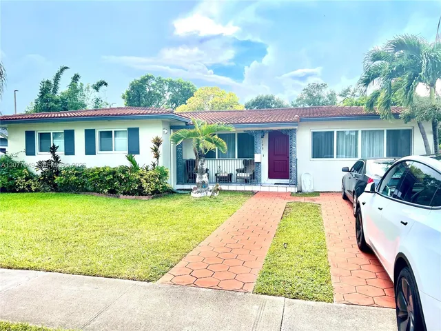 3-bedroom home at 106 N 32nd Avenue, Hollywood