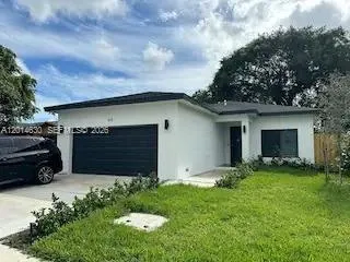 4-bedroom home at 613 NW 10th Street, Hallandale Beach