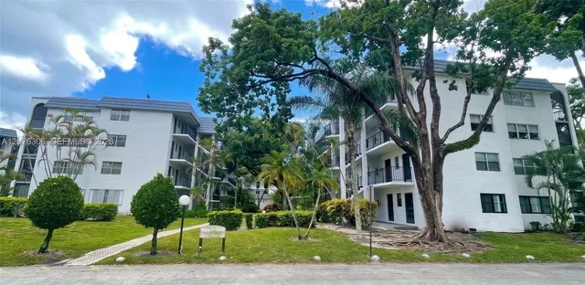 2-bedroom rental at 3280 Spanish Moss Terrace #103, Lauderhill