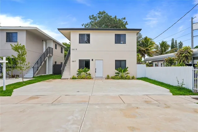 3-bedroom rental at 5817 NW 30th Avenue #5817, Miami