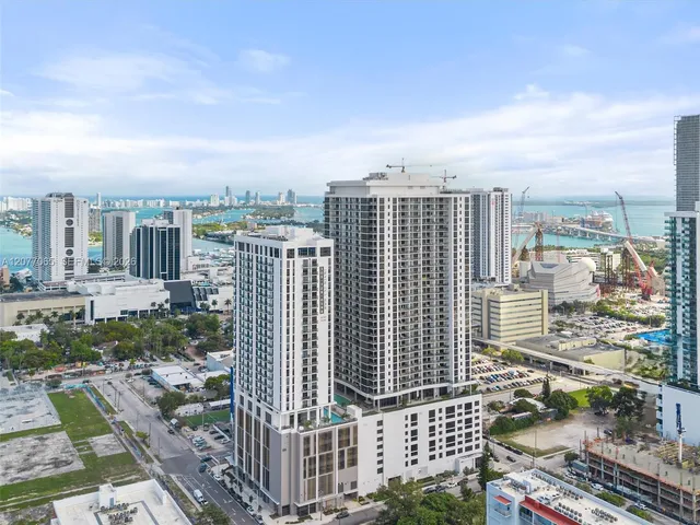 2-bedroom rental at 1600 NE 1st Avenue #1416, Miami