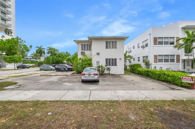 Commercial at 2101 SW 3rd Avenue, Miami