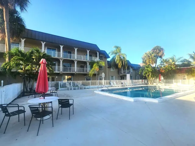 2-bedroom rental at 501 SE 8th Street #210, Deerfield Beach