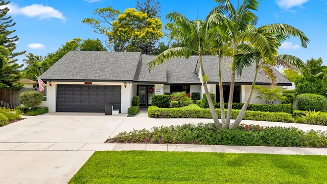 4-bedroom rental at 13972 Ishnala Circle, Wellington