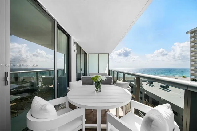 1-bedroom home at 5875 Collins Avenue #906, Miami Beach
