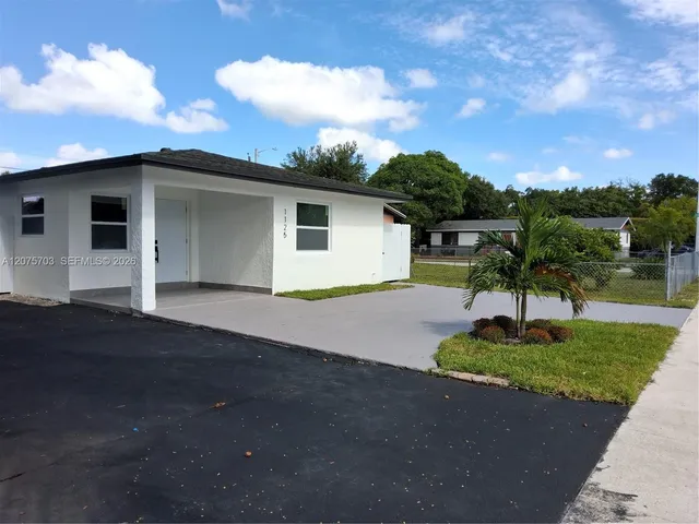 4-bedroom home at 1125 NW 27th Avenue, Fort Lauderdale