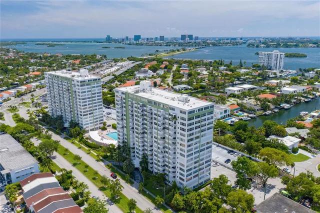1-bedroom home at 2100 Sans Souci Boulevard #A1509, North Miami