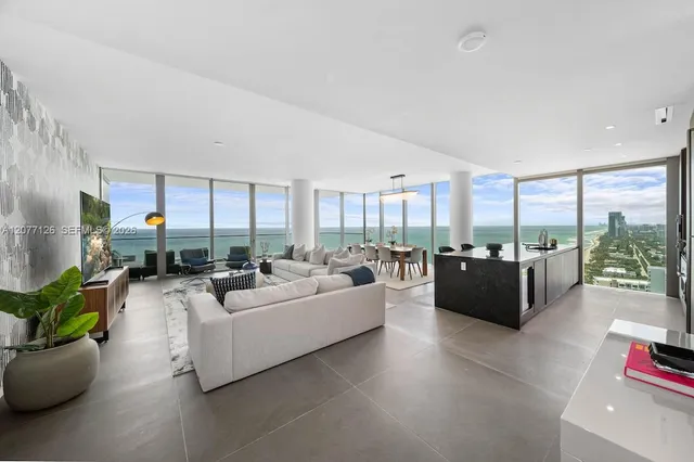 3-bedroom home at 2000 S Ocean Drive #31B, Hallandale Beach