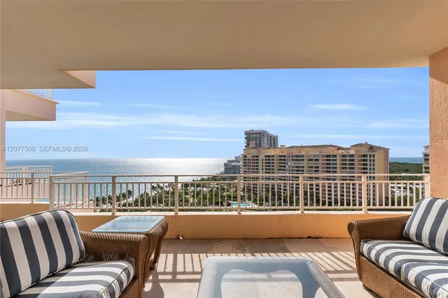 3-bedroom rental at 791 Crandon Boulevard #PH04, Key Biscayne