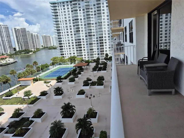 2-bedroom rental at 290 174th Street #903, Sunny Isles Beach