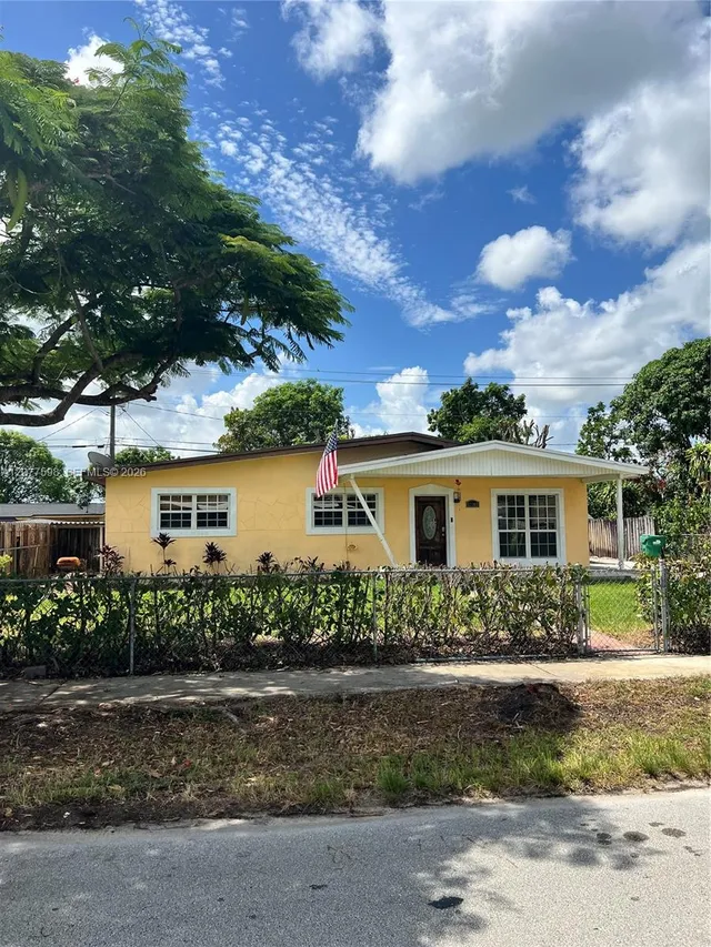 3-bedroom rental at 12360 SW 188th Terrace, Miami