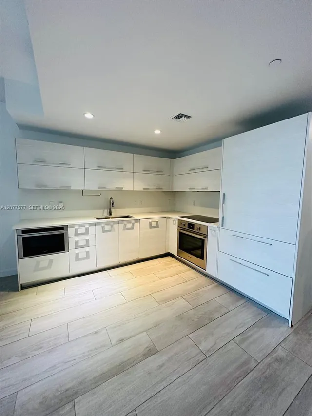 1-bedroom rental at 45 SW 9th Street #1202, Miami