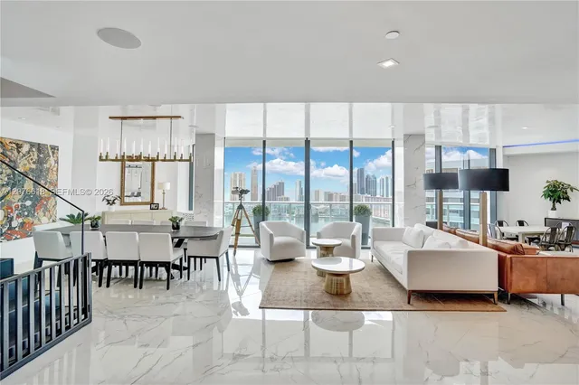 4-bedroom rental at 4000 Island Boulevard #PH2, Aventura