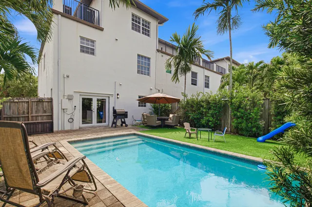 3-bedroom home at 807 NW 1ST Avenue, Fort Lauderdale
