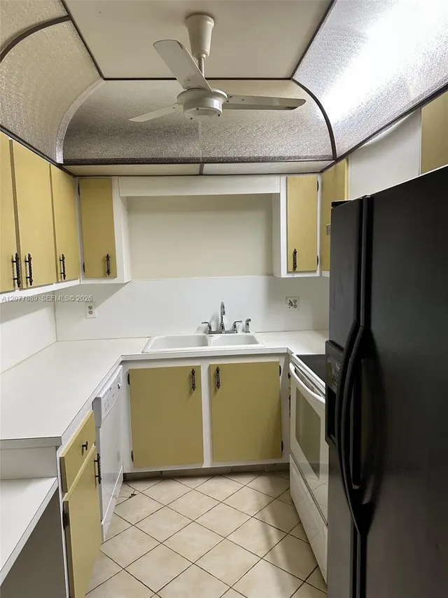 1-bedroom rental at 6061 N Falls Cir Drive #106, Lauderhill