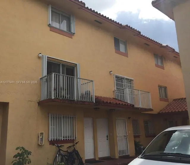 3-bedroom rental at 800 SW 104th Court #A-201, Miami