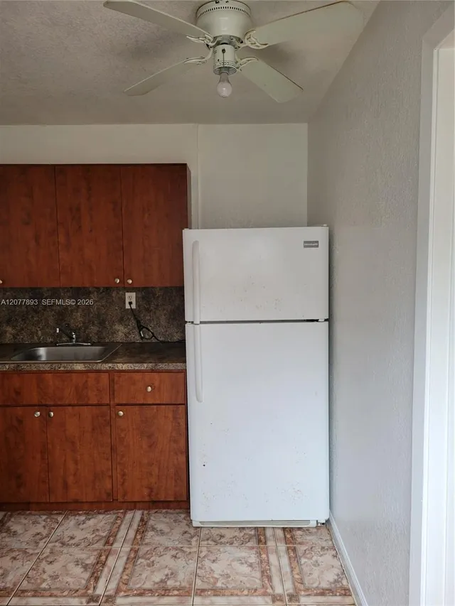1-bedroom rental at 14815 NE 8th Court #1, Miami