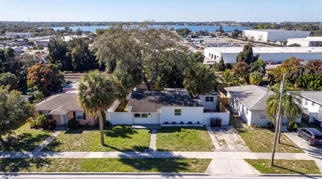 2-bedroom rental at 3219 WINDSOR Avenue, West Palm Beach