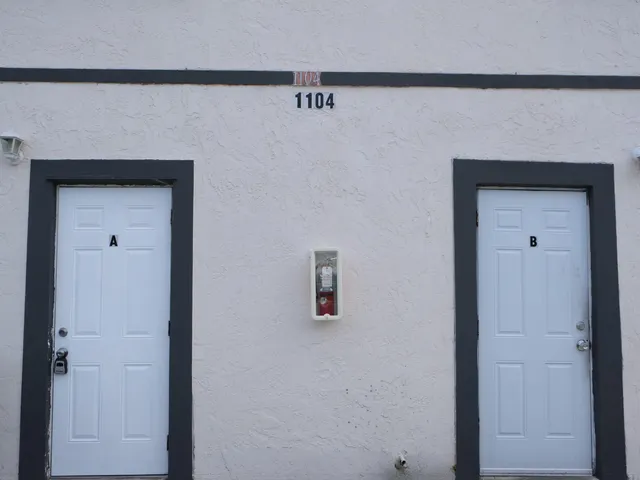 2-bedroom rental at 1104 22ND Street #B, West Palm Beach