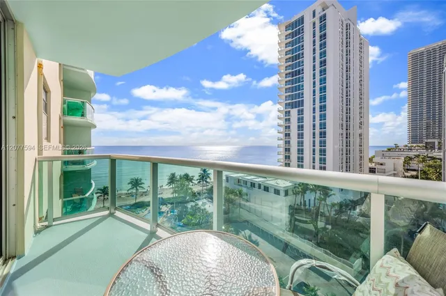 1-bedroom home at 3901 S Ocean Drive #9J, Hollywood
